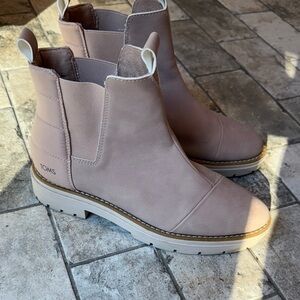 TOMS Women's Taupe Ankle Booties